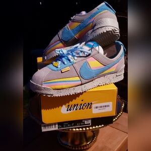 NIKE CORTEZ **NIB*NWT** AUTHENTICATED UNISEX